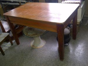 mesa pinotea antigua. espectacular