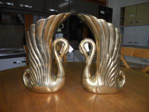 Cisnes de bronce