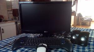 Monitor LG FLATRON 18''+teclado Logitech gamer +mousse y