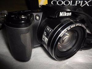 Vendo Nikon L110 para repuesto o para arreglarla