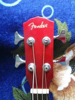 Bajo Fender Electroacustico