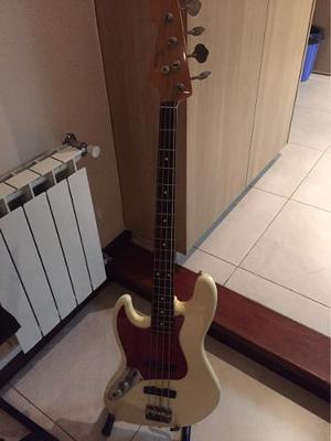 Bajo Zurdo Fender Jazz Bass Red 62, Con Estuche Rígido.