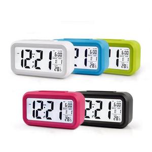 Despertador Reloj Luz Termómetro Fecha Alarma Diseño Y