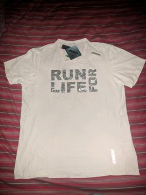 Remera Ona Saez running