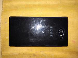 Sony Xperia M2 en caja con todos sus accesorios
