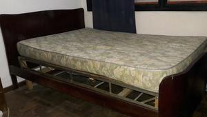 Vendo cama de dos plazas y colchón.