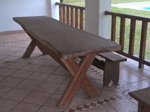 mesa de madera rústica