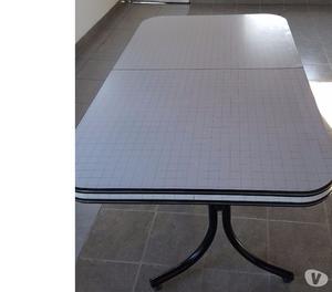 EXCELENTE MESA EXTENSIBLE DE FORMICA