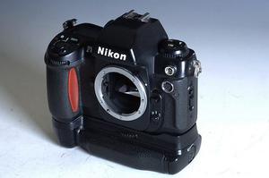 Camara Nikon F100 Con Motordrive