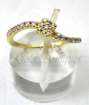 Elegante Anillo De Oro 18 Kt Y Zafiros Blancos