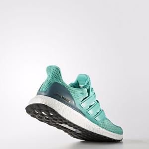 Zapatillas adidas Ultra Boost. Talle Us 6