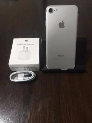 IPHONE 7 SILVER!! 32GB ! NUEVO A ESTRENAR ! SOLO EFECTIVO !