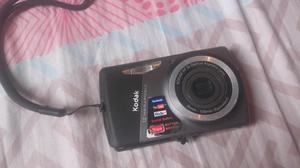 Camara Kodak 12megapixeles 200$