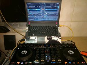 Controlador Traktor S4 primera generación