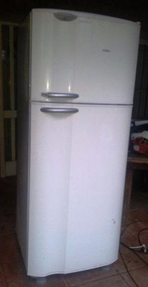 Heladera Electrolux dc45