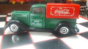 Coca Cola Camioneta Escala 1/ 64 Retrovintage