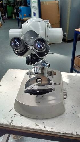 Microscopio Metalográfico