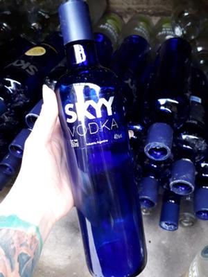 Skyy botellas vacías