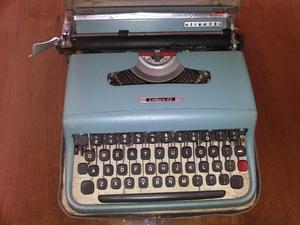 Máquina de escribir Olivetti Lettera 22 portátil con