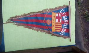 Vendo antiguo banderín del C. F. BARCELONA