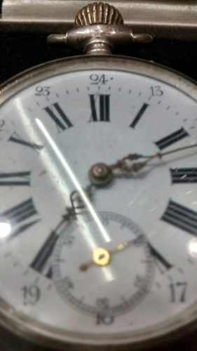 Antiguo Reloj De Bolsillo Caja De Plata Miralo!!