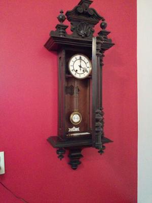 Reloj Antiguo De Pared Con Pendulo