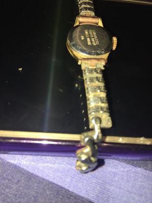 Reloj Le Constant De Oro (colección)