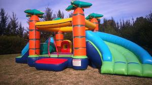 Castillo inflable Jungla con doble tobogan y turbina marca