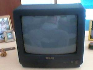 VENDO TV SE  DE TUBO