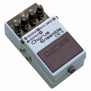 Boss Ce-5 Chorus Ensemble Pedal Para Guitarra - Oddity