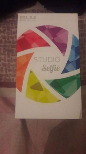 Blu Studio Selfie IMPECABLE, 2 SEMANAS DE USO.