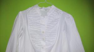 CAMISA BLUSA BLANCA CON PECHERA CON FRUNCES Y PESPUNTES Y