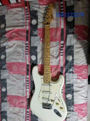 SQUIER BY FENDER STEATOCASTER DELUXE WHITE OLIMPIC