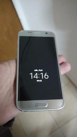 Vendo Samsung Galaxy S7 Flat. SMG930F Color Silver.