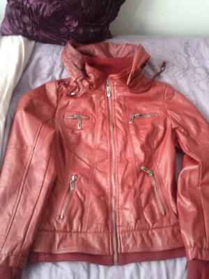 Vendo campera eco cuero mujer