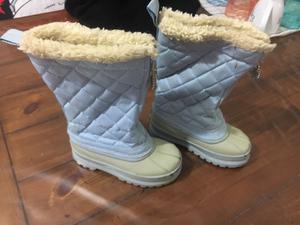 Botas de nieve niños talle 9 (27) usadas. Buen estado