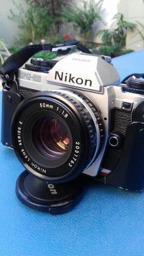 Cámara De Fotos Nikon Fg20 Con Zoom Hanimex Flash Incluido!