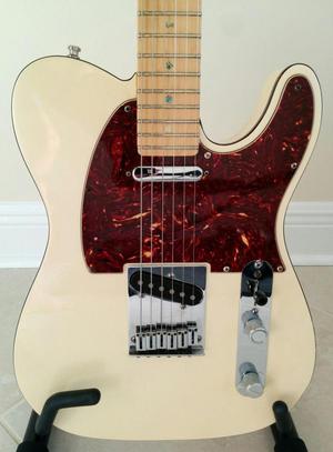 Fender Telecaster Deluxe USA hermosa con estuche rigido
