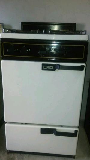 VENDO: COCINA ESCORIAL 3 HORNALLAS Y HORNO