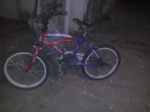 Vendo bici rodado 14 de spiderman, seminueva