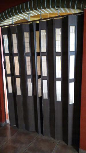 Vendo puerta plegable de PVC de 2m×1.58m