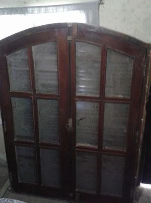 Vendo ventana frente de algarrobo 1,80 de alto, 1,40 de