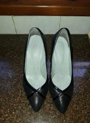 Vendo zapatos de mujer taco auja