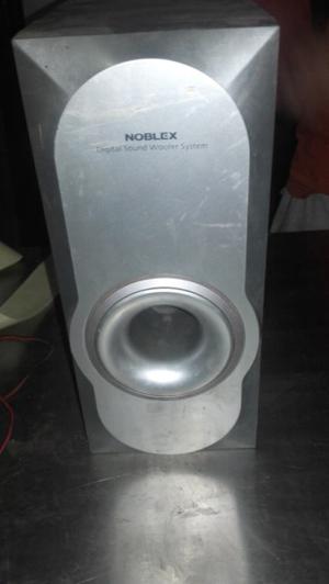 Parlante noblex subwoofer