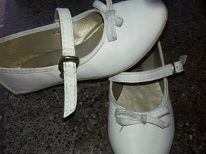 Zapatos blancos Num 26