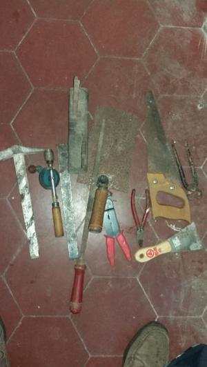 lote de herramientas usadas