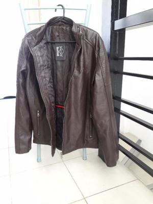 vendo campera de cuero nueva