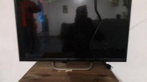 Liquido smart tv 32 pulgadas pantalla rota
