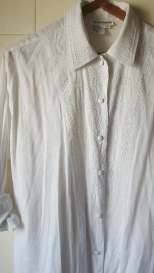 Camisa blanca preciosa !