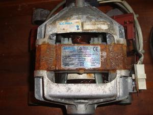 MOTOR LAVARROPAS ARISTON MODELO AVTL 104 SIRVE PARA TODOS